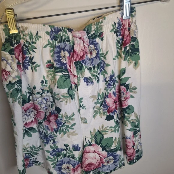 Vintage L.A Movers Floral Cropped Top & Shorts. Size Small - Picture 5 of 7